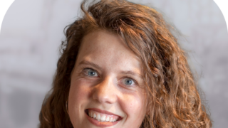 Portretfoto van kinderwerker Iris